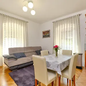 https://snjezana.primorje-gorskikotar.com